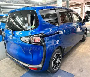 Toyota Sienta 2020 Blue