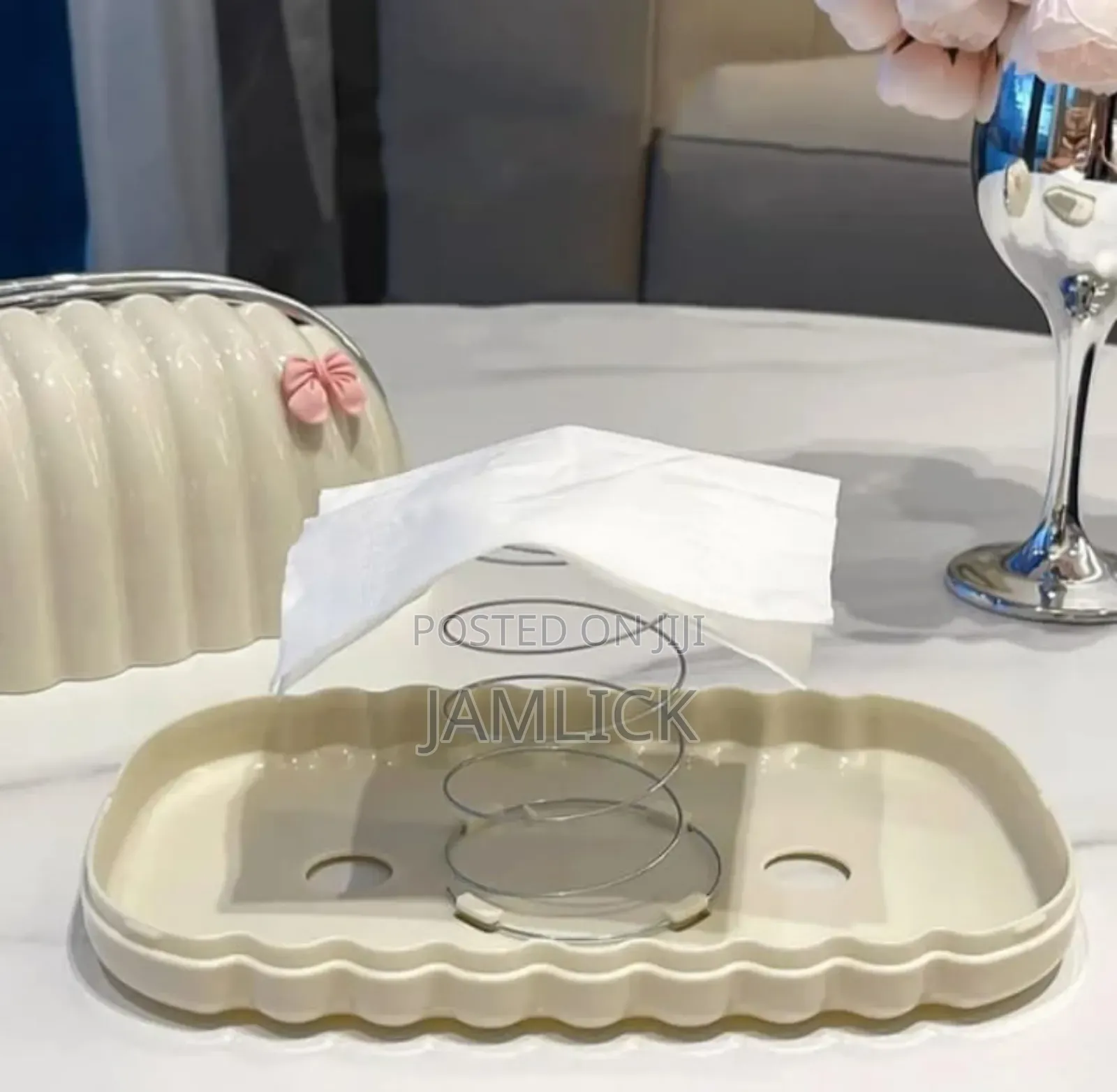 Classy Serviette Holder - Rd