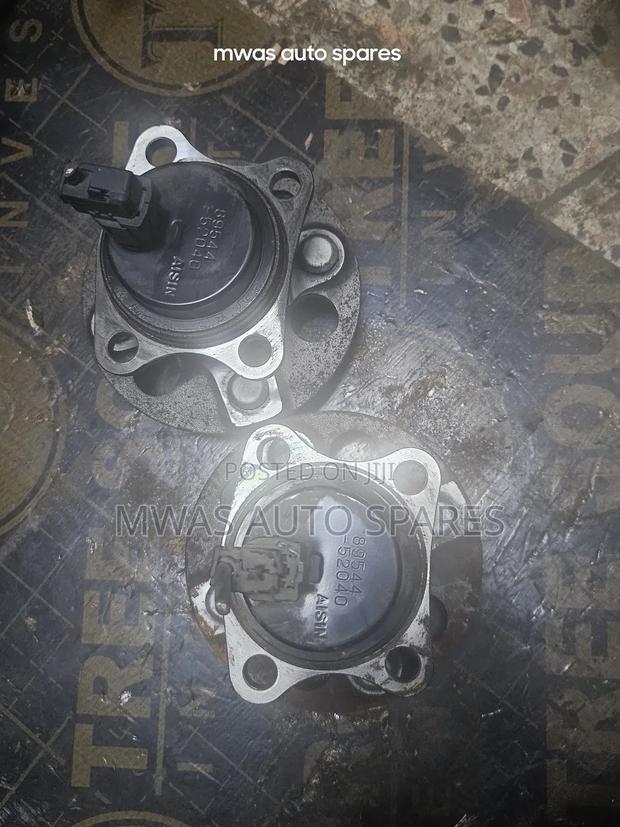 Toyota Vitz and Filder Hub - thumbnail 2