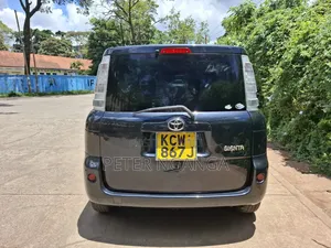 Toyota Sienta 1.5 FWD 2012 Black