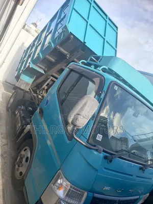 Mitsubishi Fuso 2019 Blue