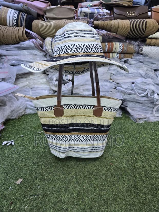 Summer Bags and Hats - thumbnail 2