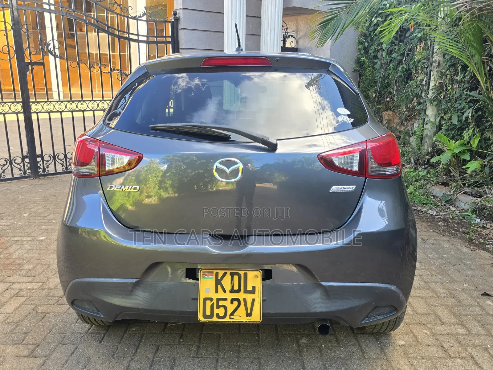Mazda Demio 2015 Gray