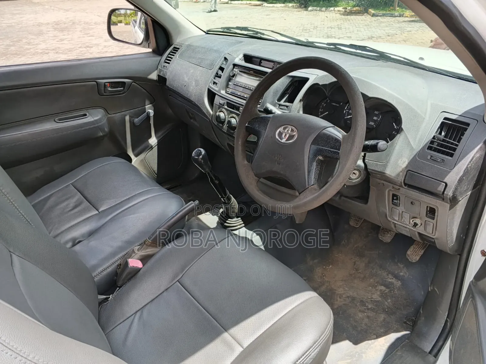 Toyota Hilux 2.5 D-4D SRX 2012 White