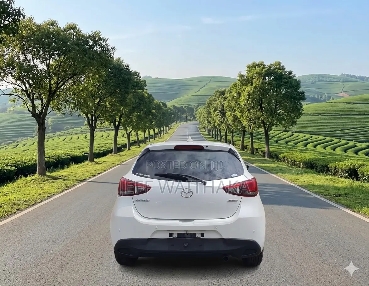 Mazda Demio 2019 White