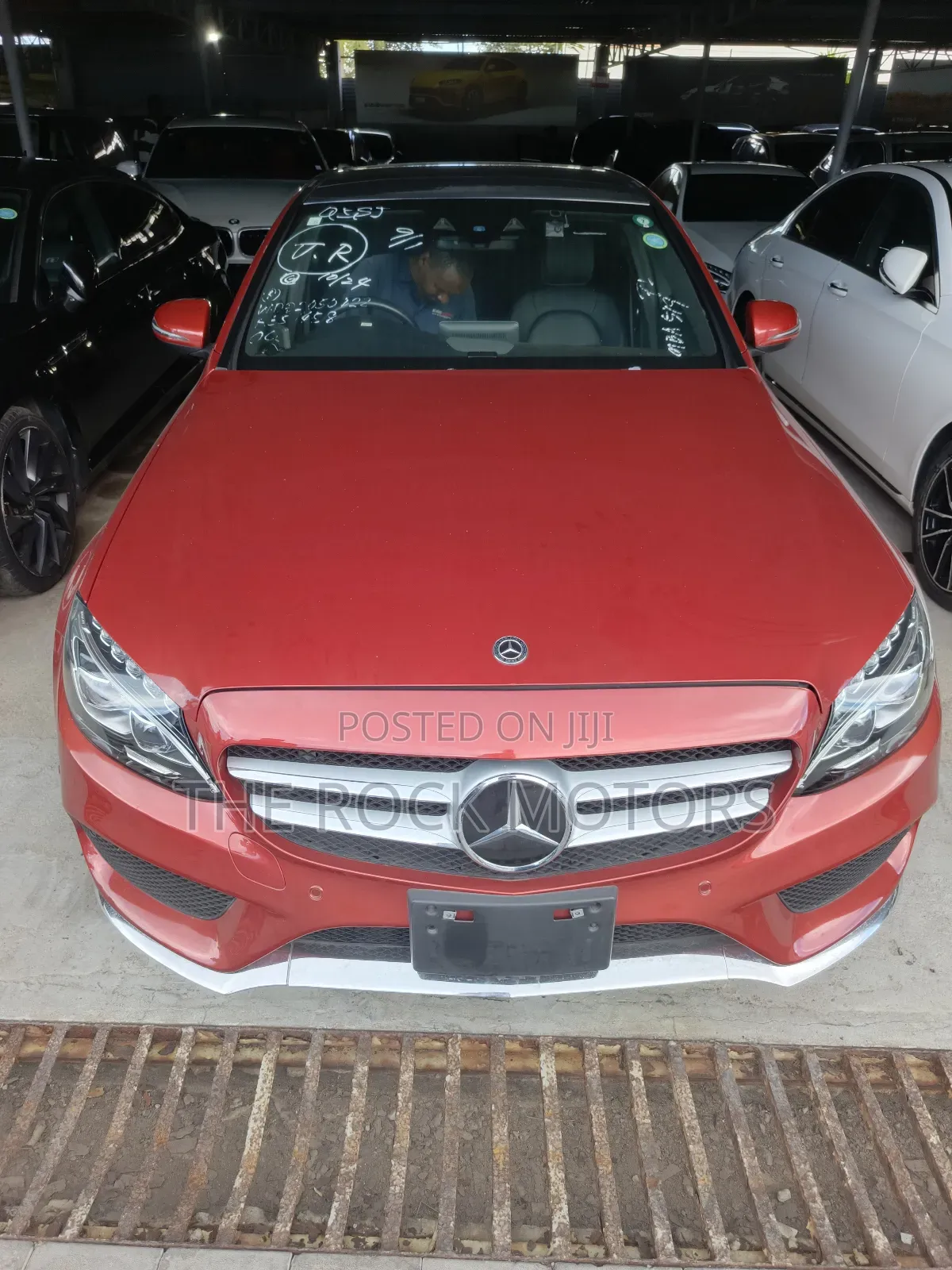 Mercedes-Benz C200 2018 Red