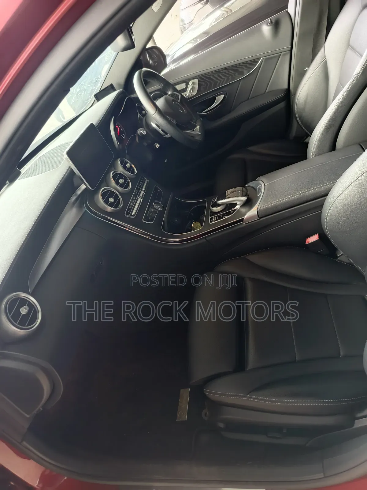 Mercedes-Benz C200 2018 Red