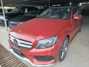 Mercedes-Benz C200 2018 Red