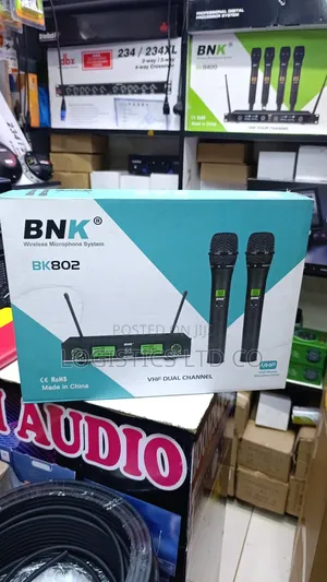 BNK Bk-802 Dual Channel Uhf Wireless Microphone/ Wireless Microphone