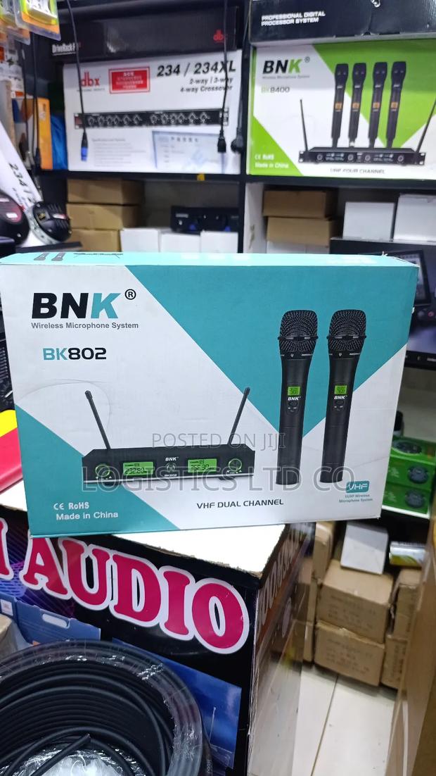 BNK Bk-802 Dual Channel Uhf Wireless Microphone/ Wireless Microphone