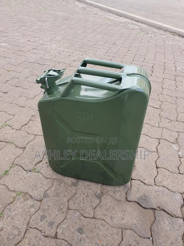 20 LTS Fuel Jerry Can/ Maxfuel Carrier