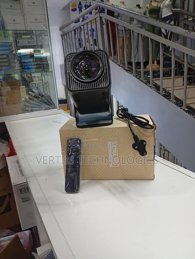 Universal Hy320 Wifi Android Projector With Inbuilt Speaker - main view