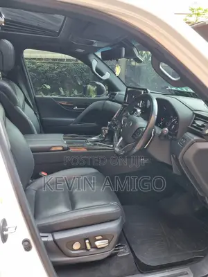 Lexus LX LX 600 2022 White
