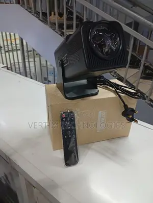 Convenient Hy320 Mini Wifi Android Projector With Inbuilt Speaker