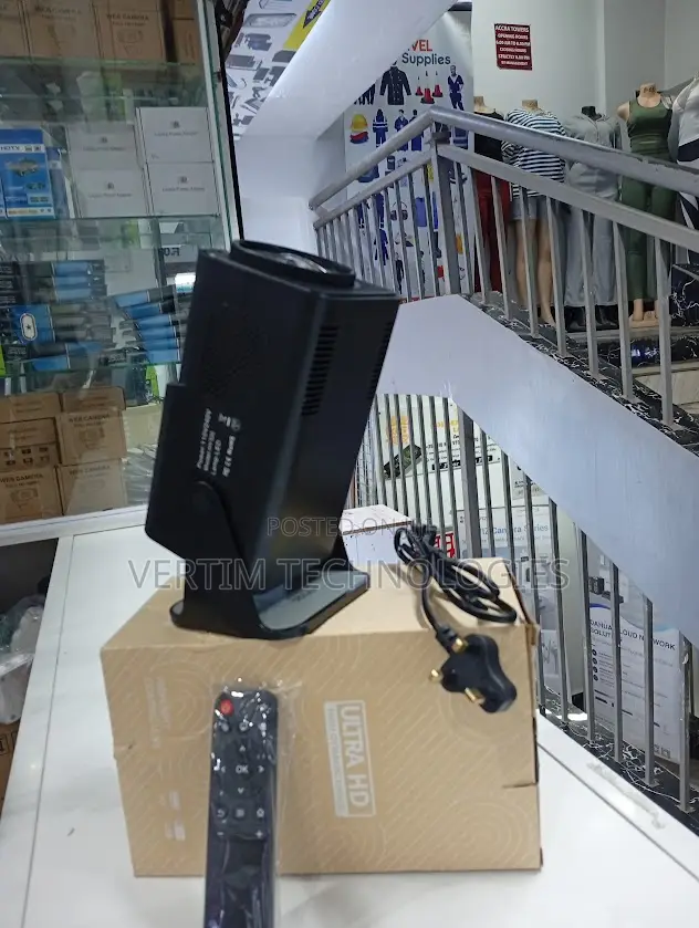 Compact Smart Design Hy320 Wifi Android Projector With Inbuilt Speaker