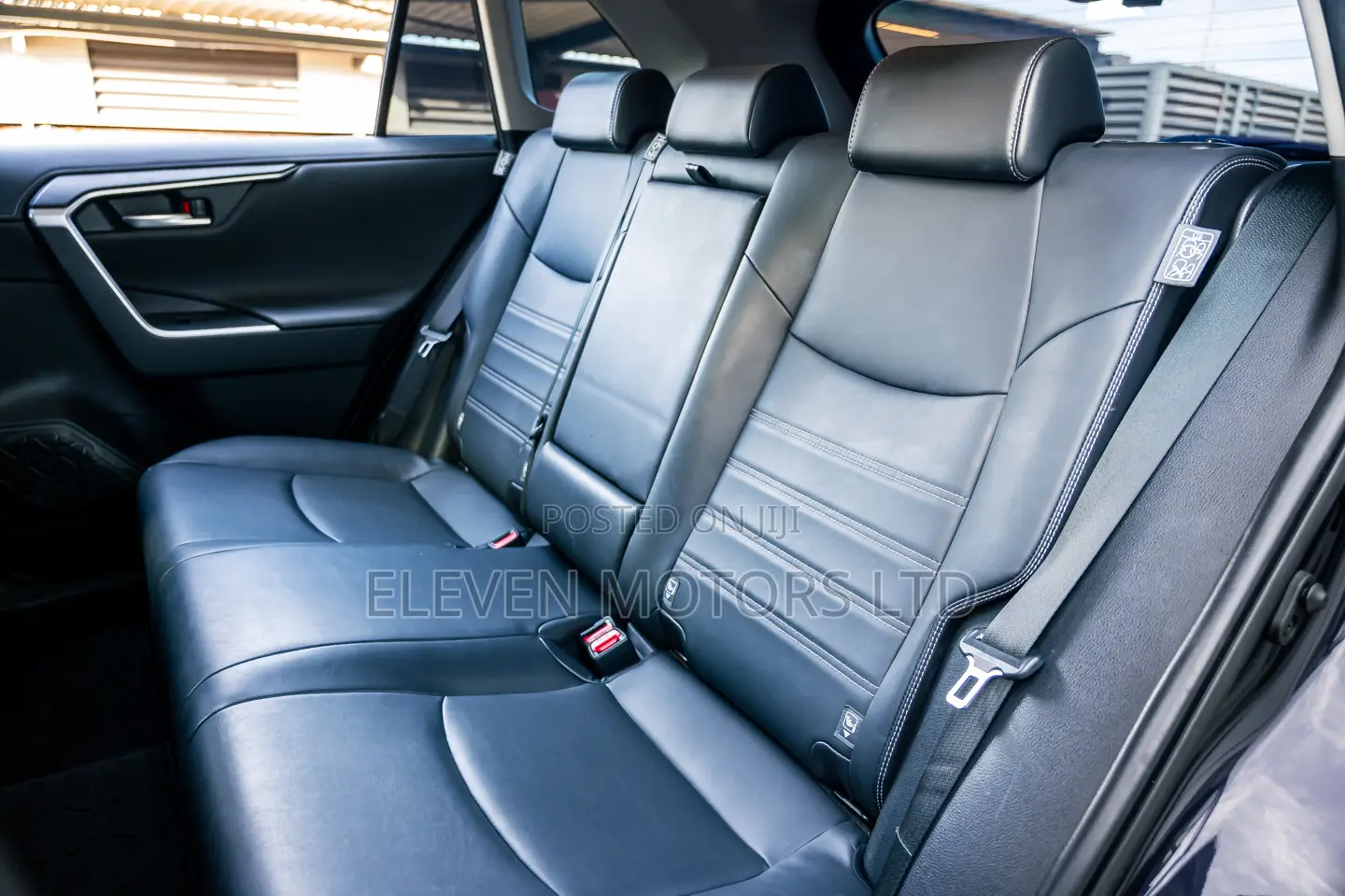 Toyota RAV4 2019 Blue