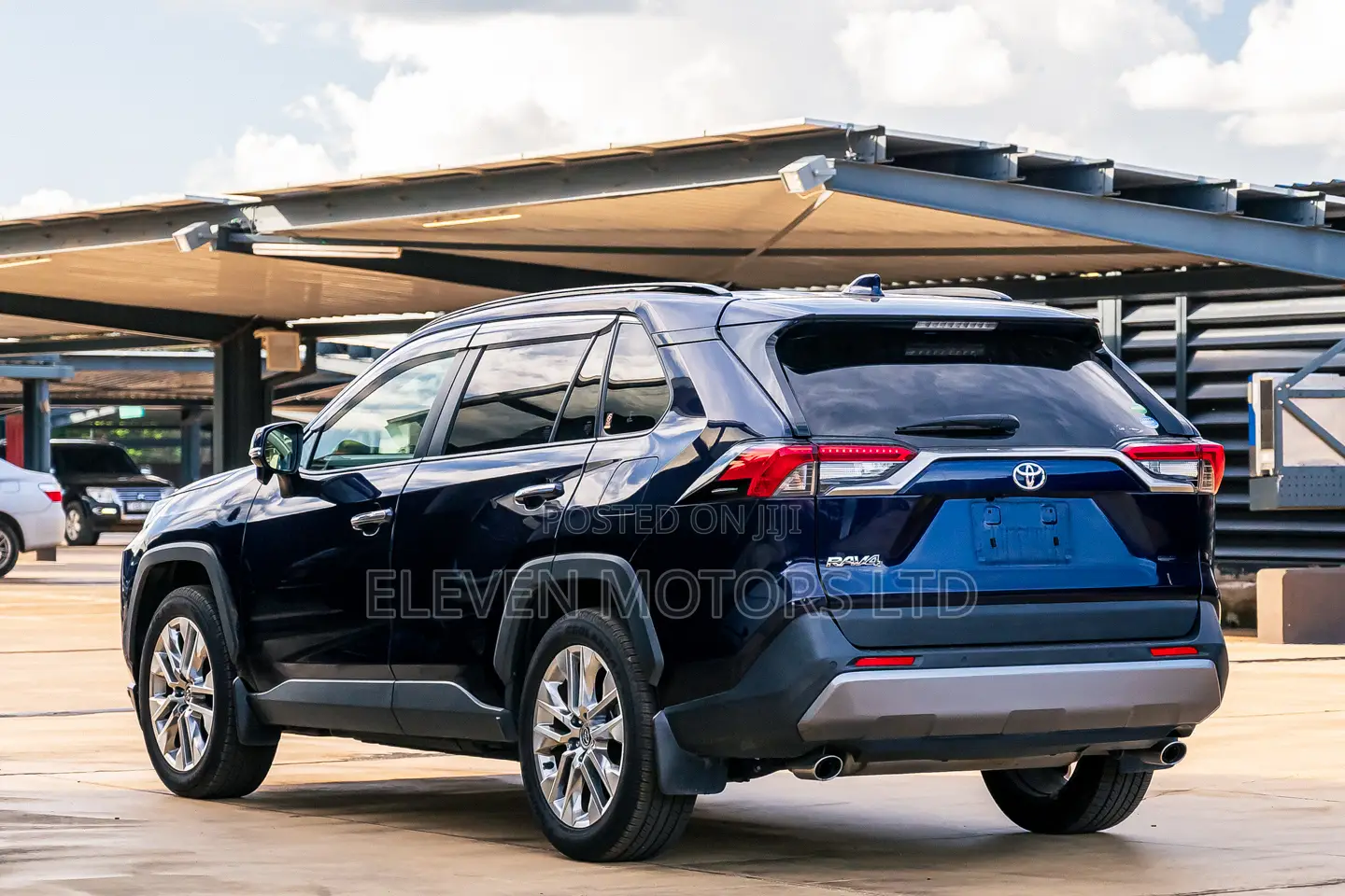 Toyota RAV4 2019 Blue