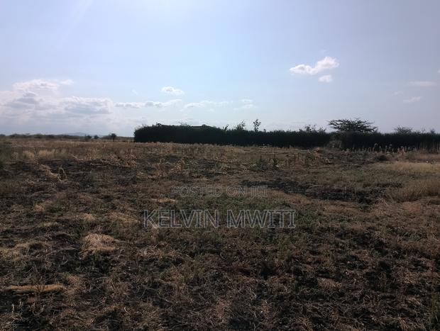 3km From Isiolo Airport(Tigania West) Land 4 Sale