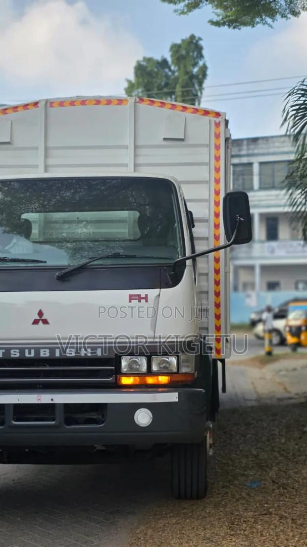 Mitsubishi Fh215 Enclosed Body - thumbnail 7