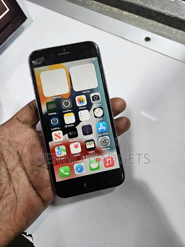 Apple iPhone 6s 32 GB Gray