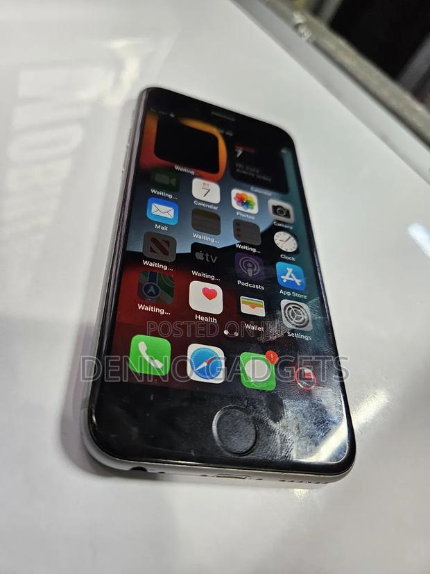 Apple iPhone 6s 32 GB Gray - thumbnail 6