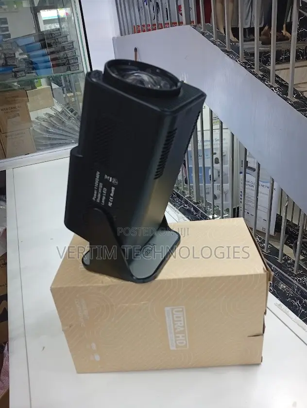 High Hy320 Quality Mini Wifi Android Projector With Inbuilt Speaker