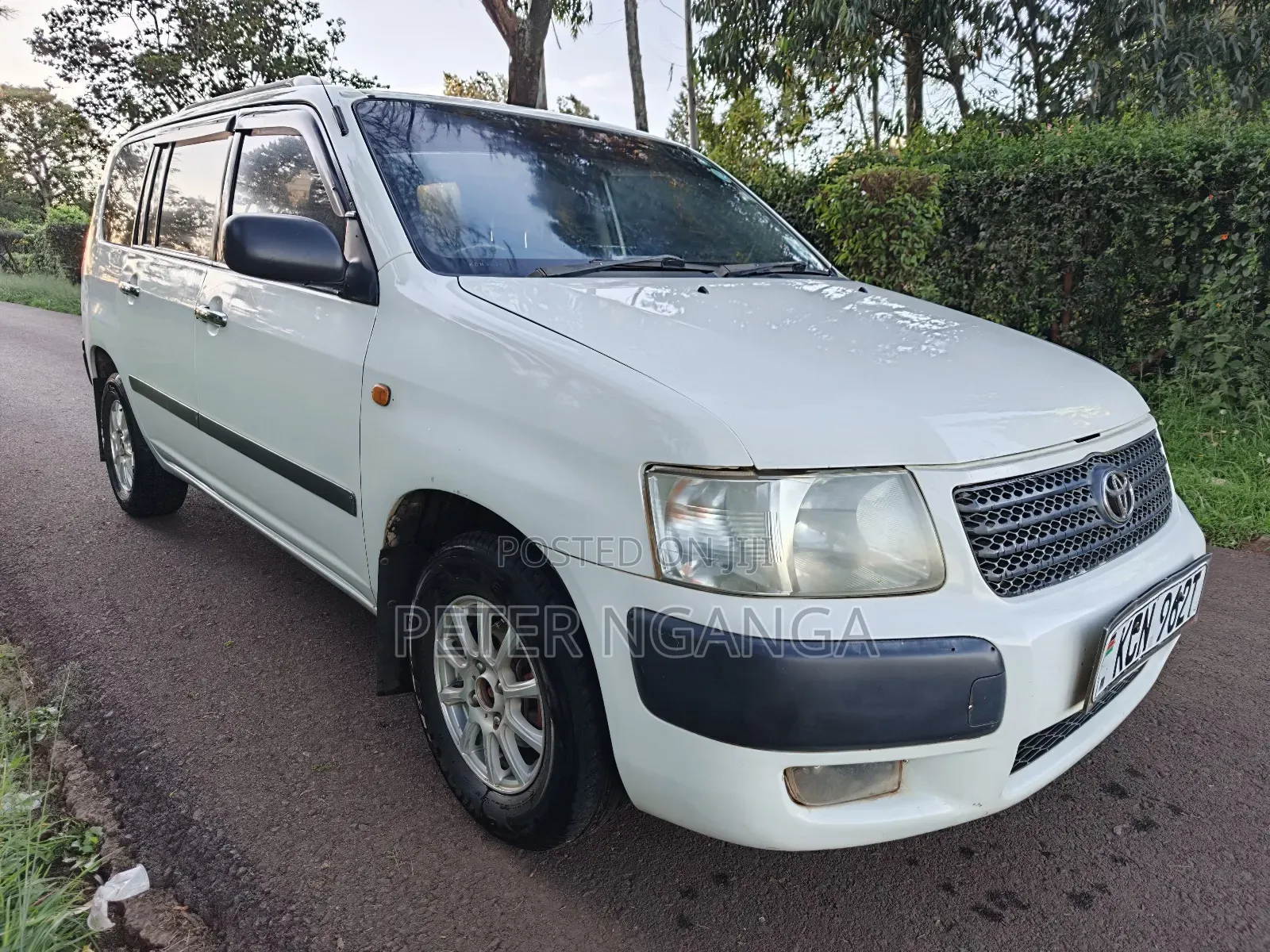 Toyota Succeed 2011 Off white