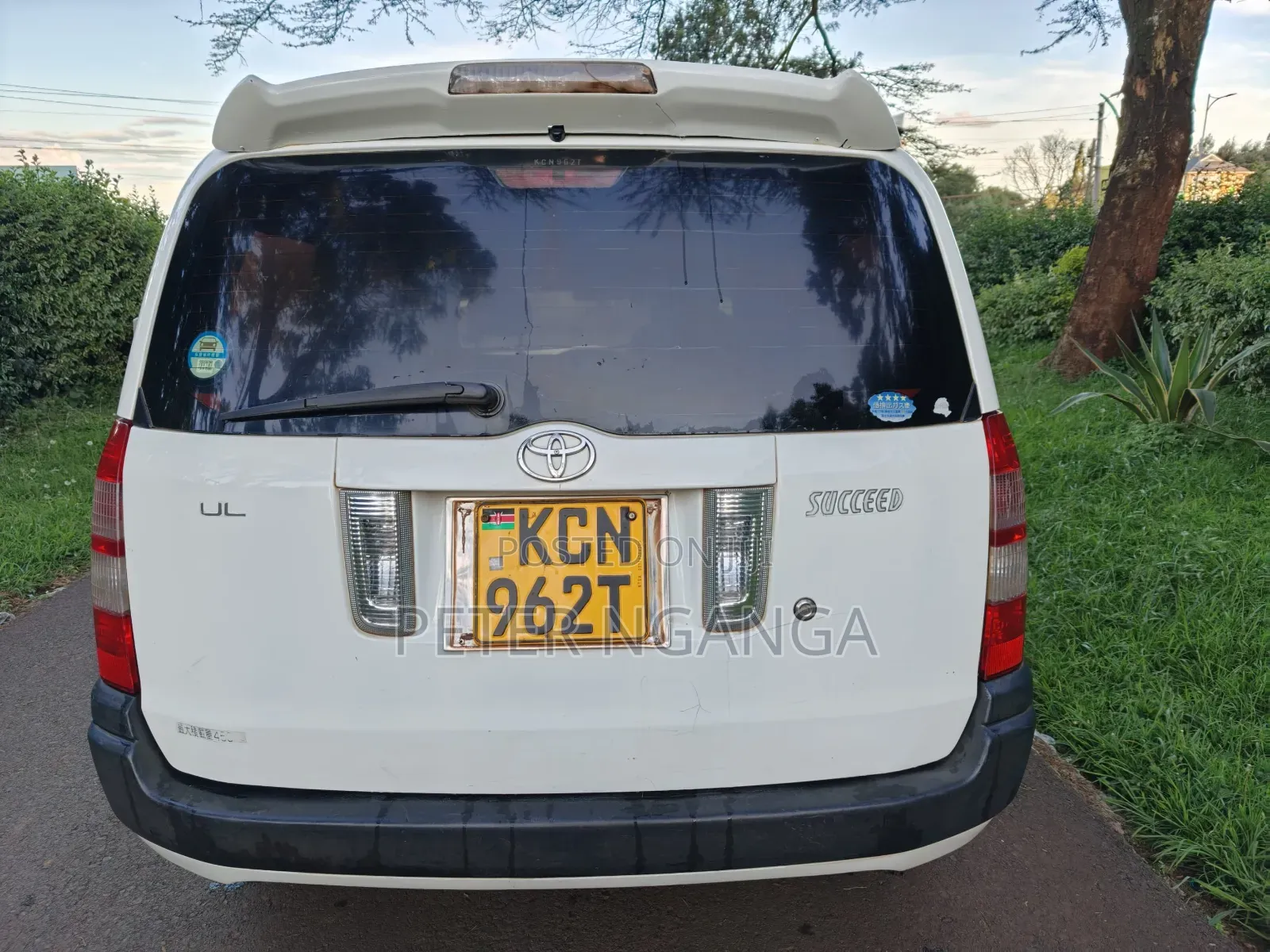 Toyota Succeed 2011 Off white