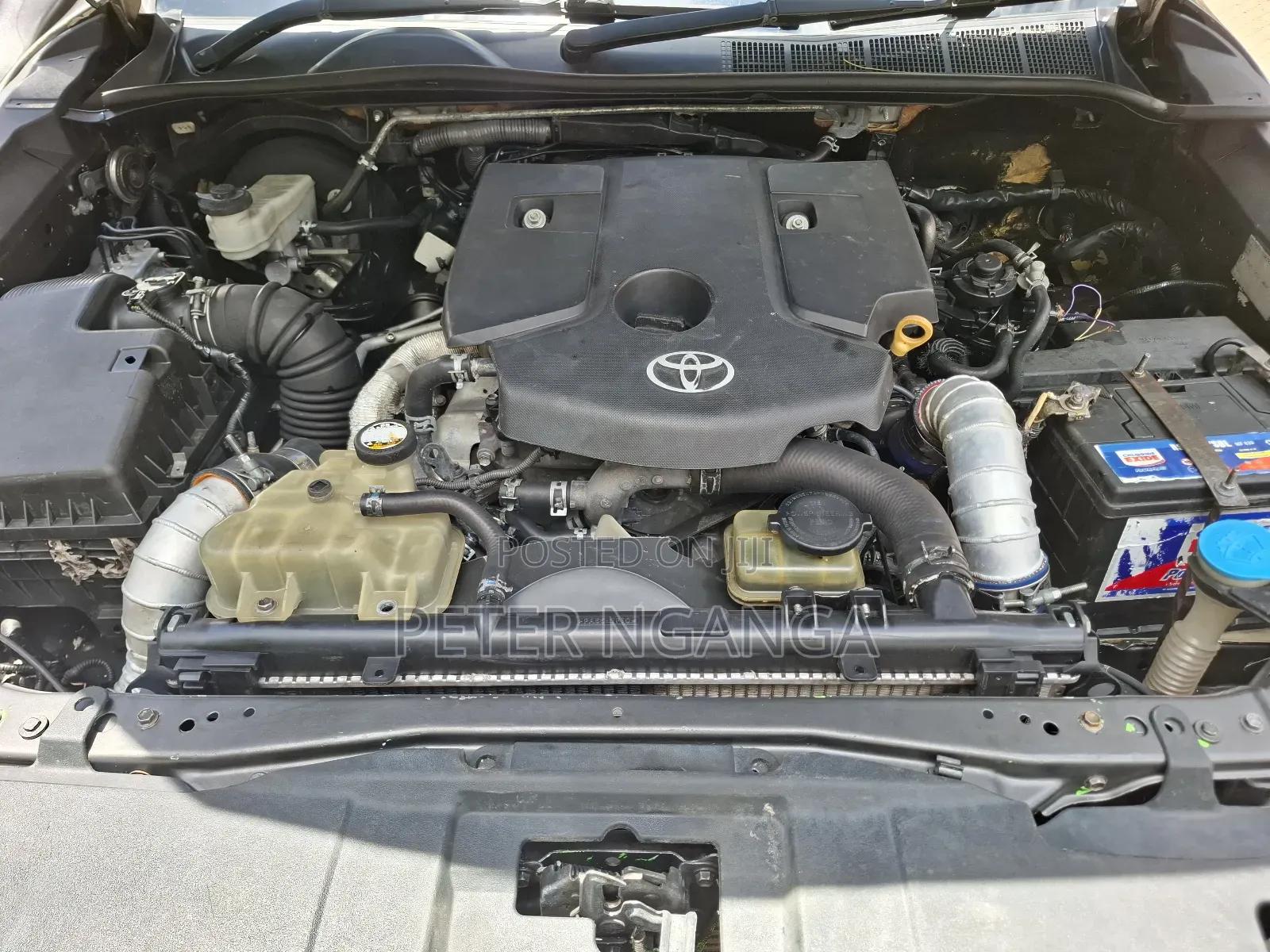 Toyota Hilux SR5 BLACK 4x4 2015 Gray