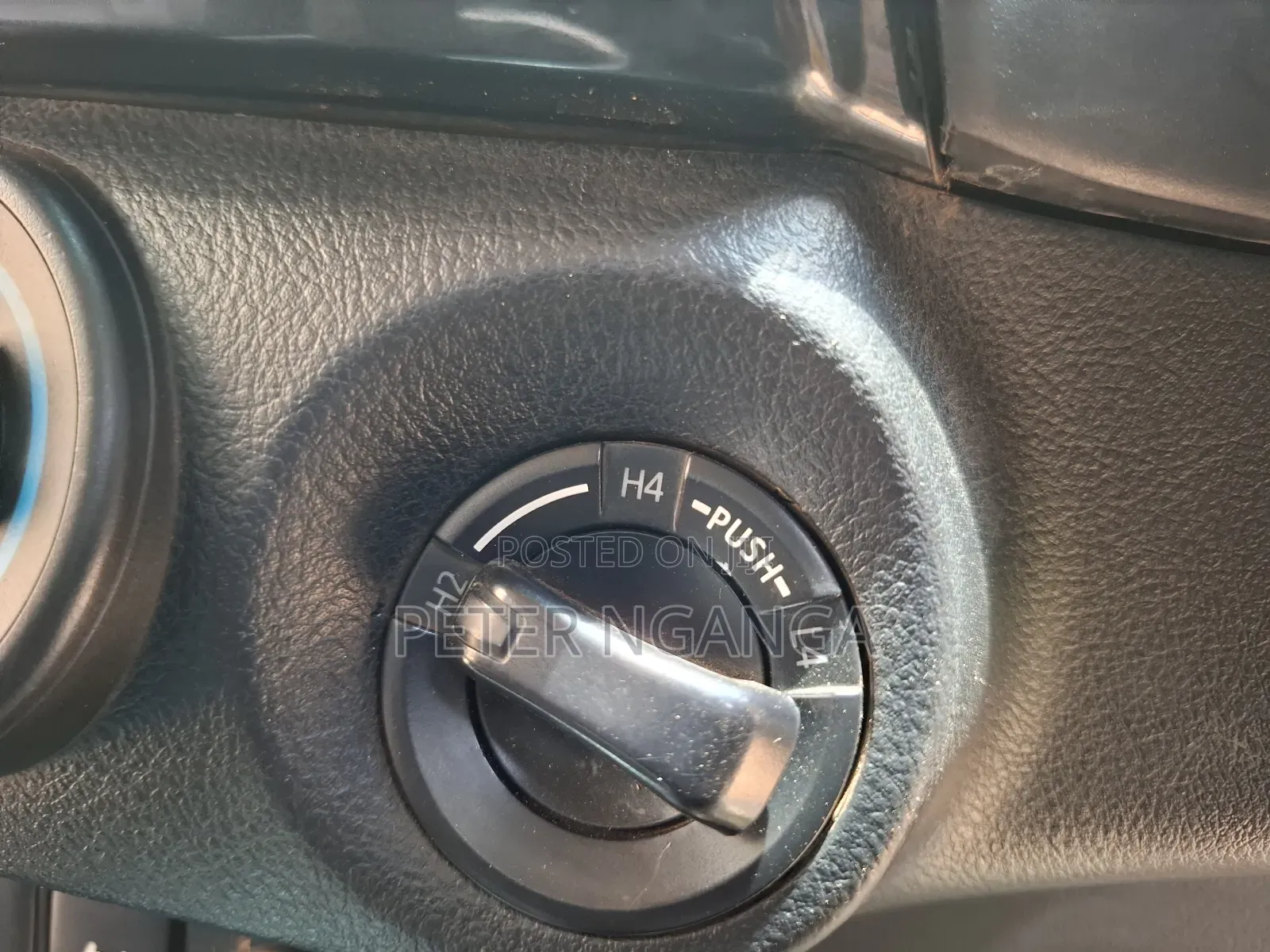 Toyota Hilux SR5 BLACK 4x4 2015 Gray