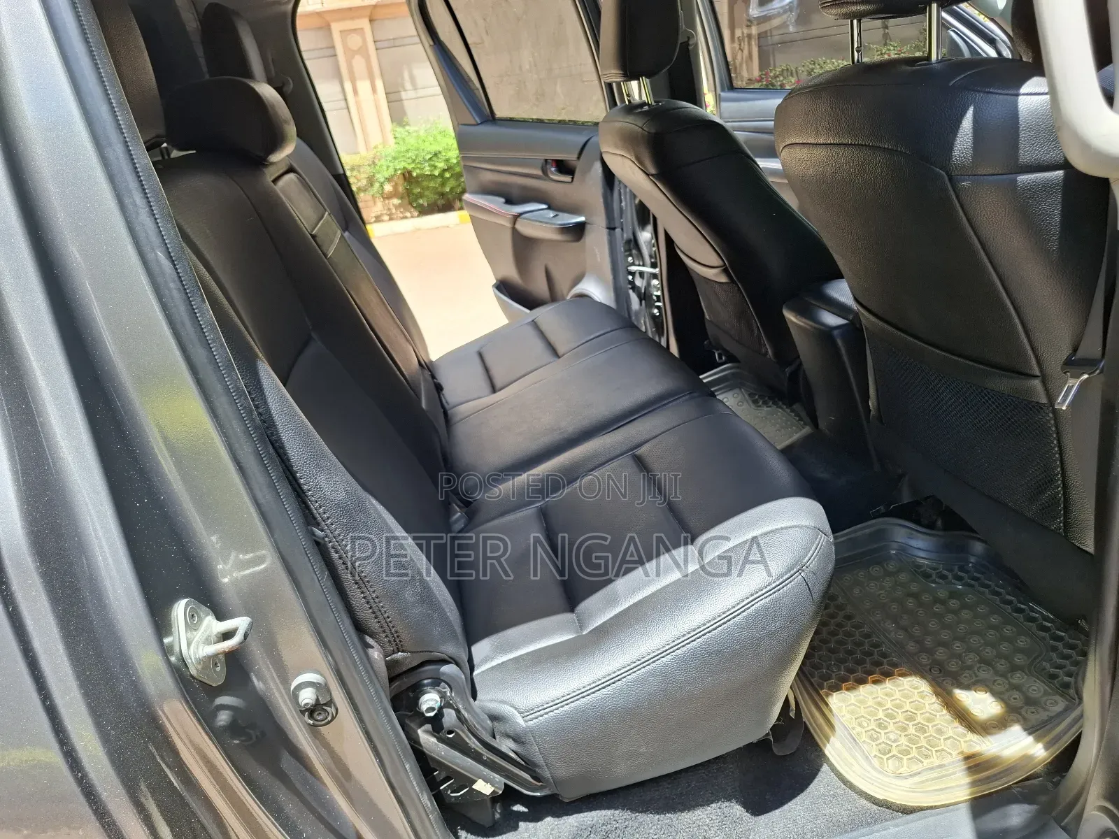 Toyota Hilux SR5 BLACK 4x4 2015 Gray