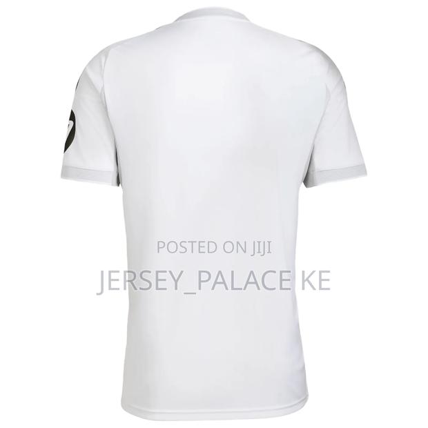 Real Madrid 2025/26 Home Jersey - New Season White Kit - thumbnail 3