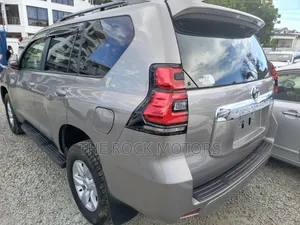 Toyota Land Cruiser Prado 2018 Brown