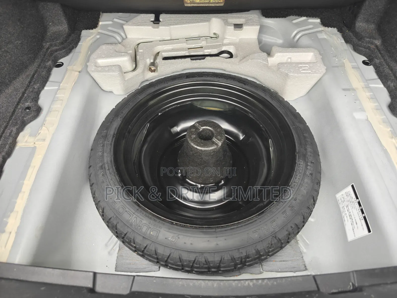 Toyota Axio 1.5 Hybrid 2WD 2018 White