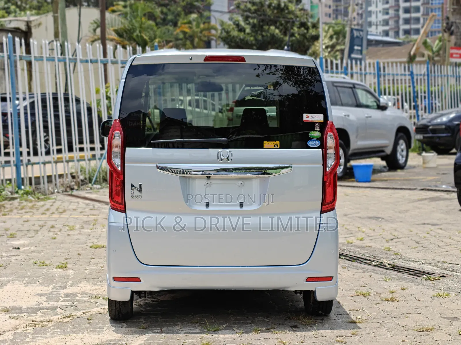 Honda N-Box 2018 Blue