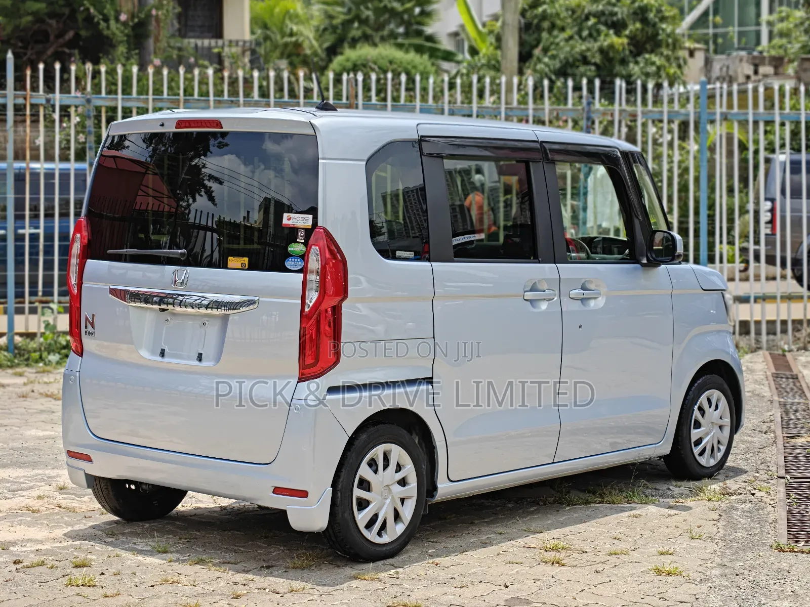Honda N-Box 2018 Blue