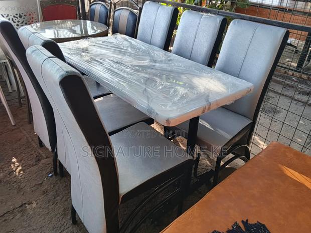 6 Seater Dinning Table