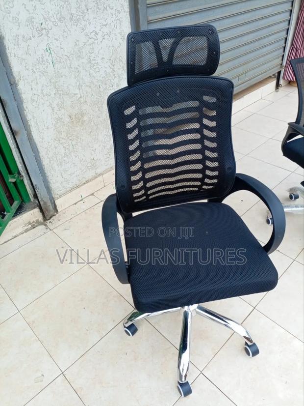 Modern Studying Seat