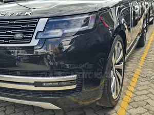 Land Rover Range Rover Vogue 2023 Black