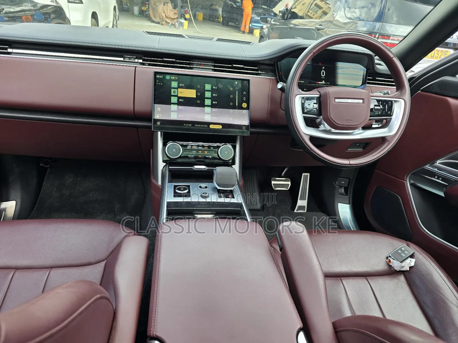 Land Rover Range Rover Vogue 2023 Black