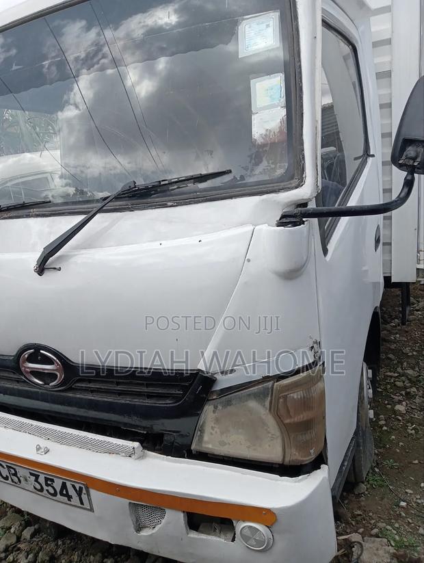 Truck Hino 500