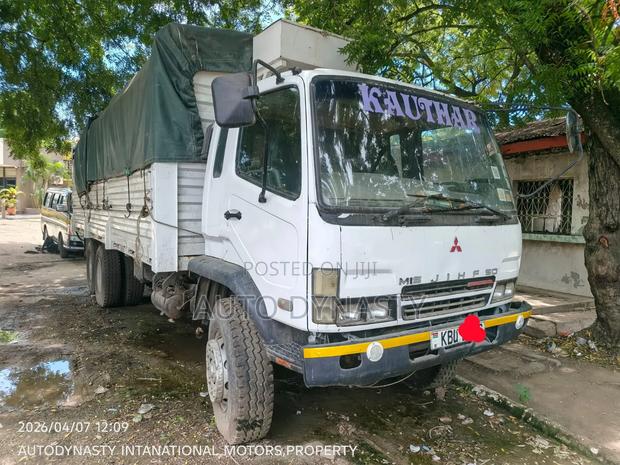 Mitsubishi Mahewa 2007 White - thumbnail 3