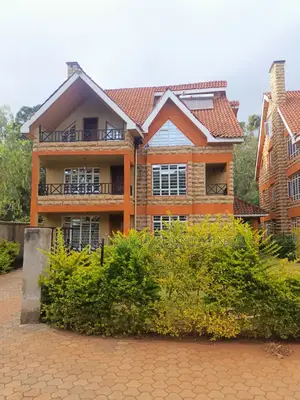 6bdrm Maisonette in Karen for rent