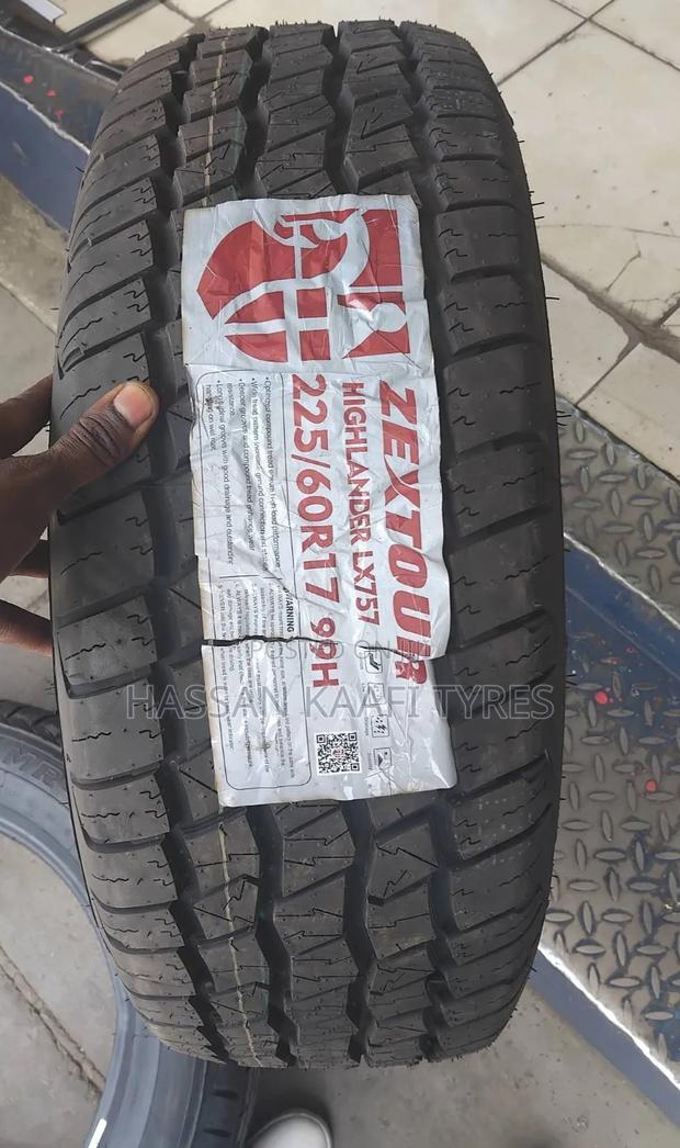225/60r17 Zextuar Tyre a/T
