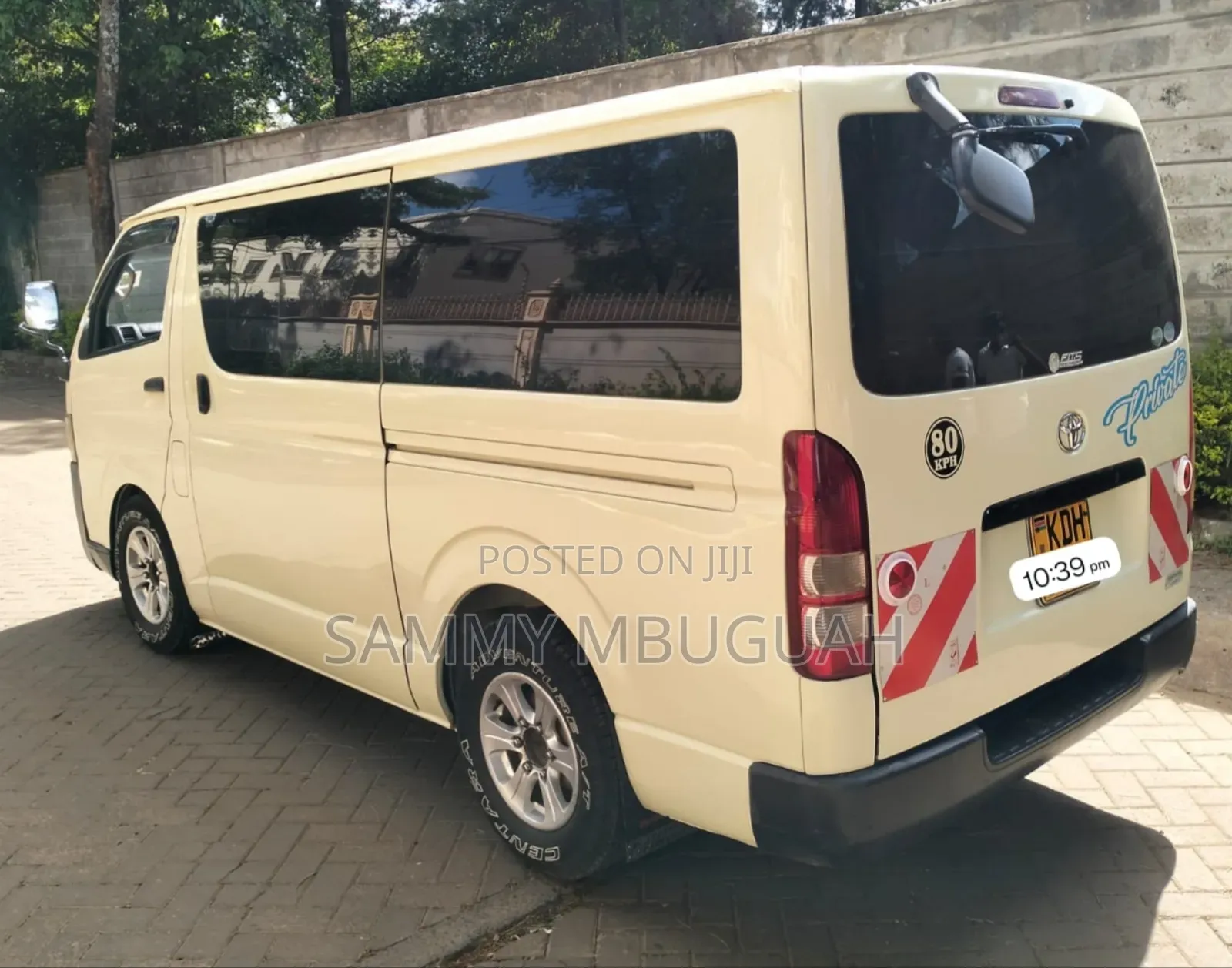 Toyota HiAce 2015 White