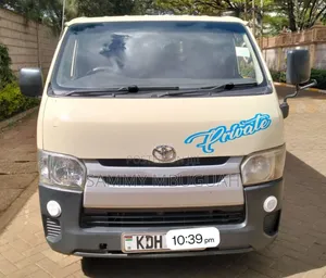 Toyota HiAce 2015 White