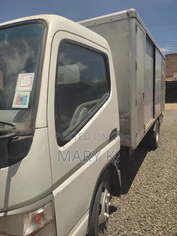 Mitsubishi Canter in Great Condition - thumbnail 2