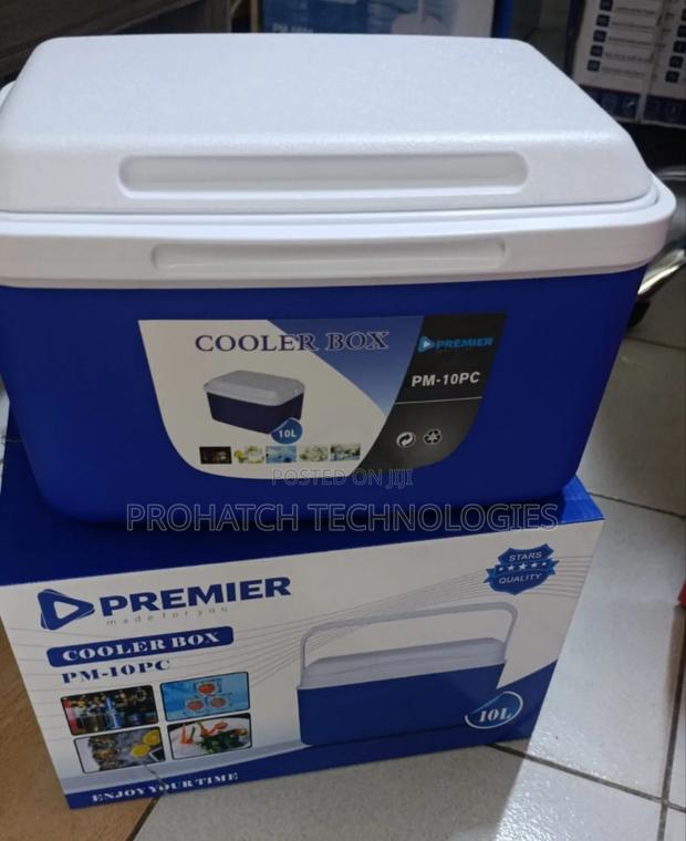 10l Premier Cooler Box - main view