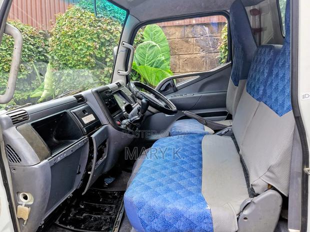 Mitsubishi Canter in Great Condition - thumbnail 7