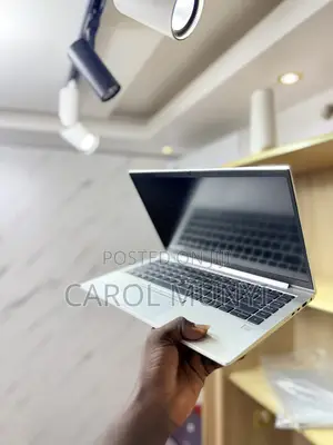 New Laptop HP EliteBook 845 G8 8GB AMD Ryzen 5 SSD 256GB